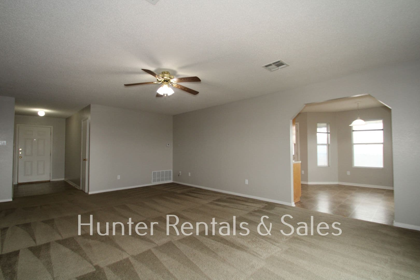 Killeen House: 4612 Hank Dr