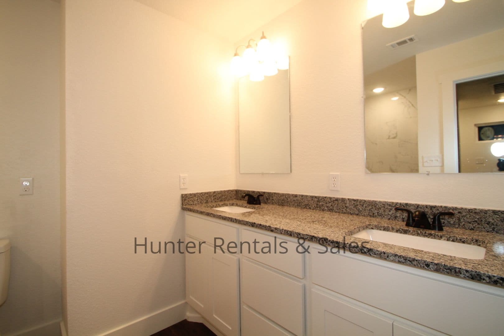 Belton Townhome: 1928 Royal Loop