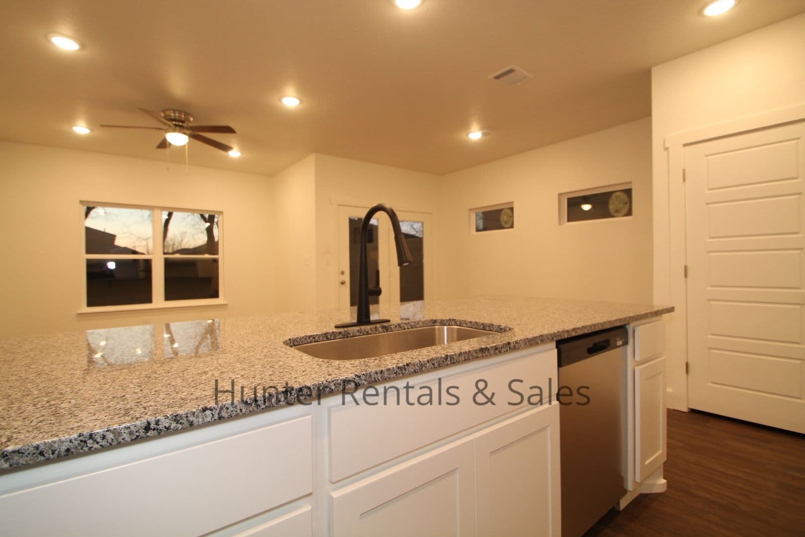 Belton Townhome: 1928 Royal Loop