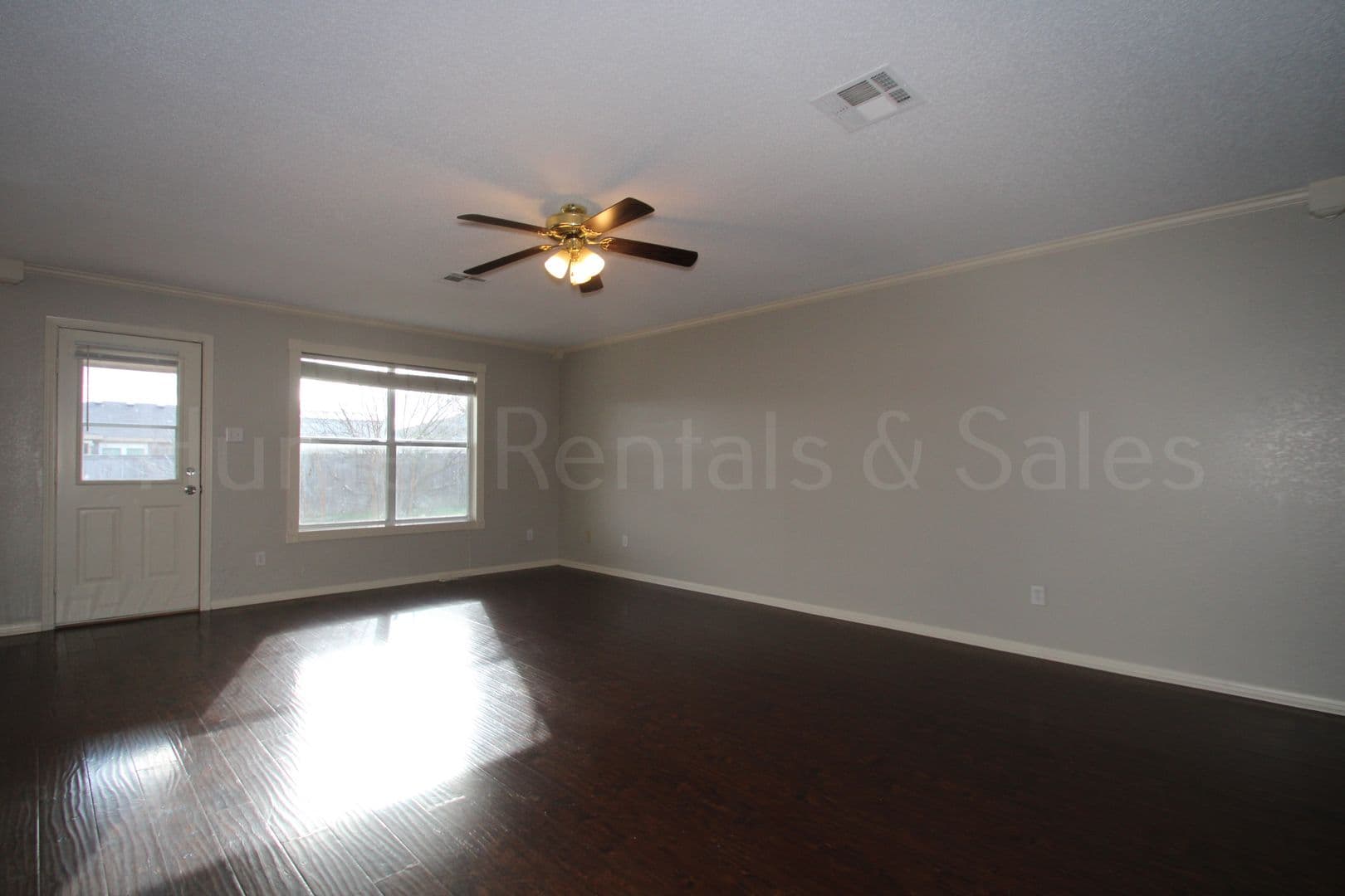 Killeen House: 4200 Matt Ct