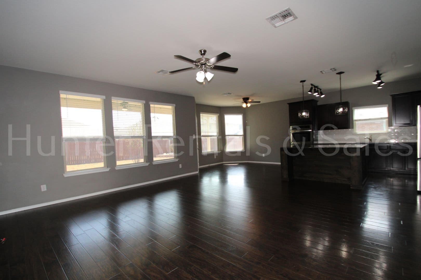 Belton House: 5561 Othello Dr