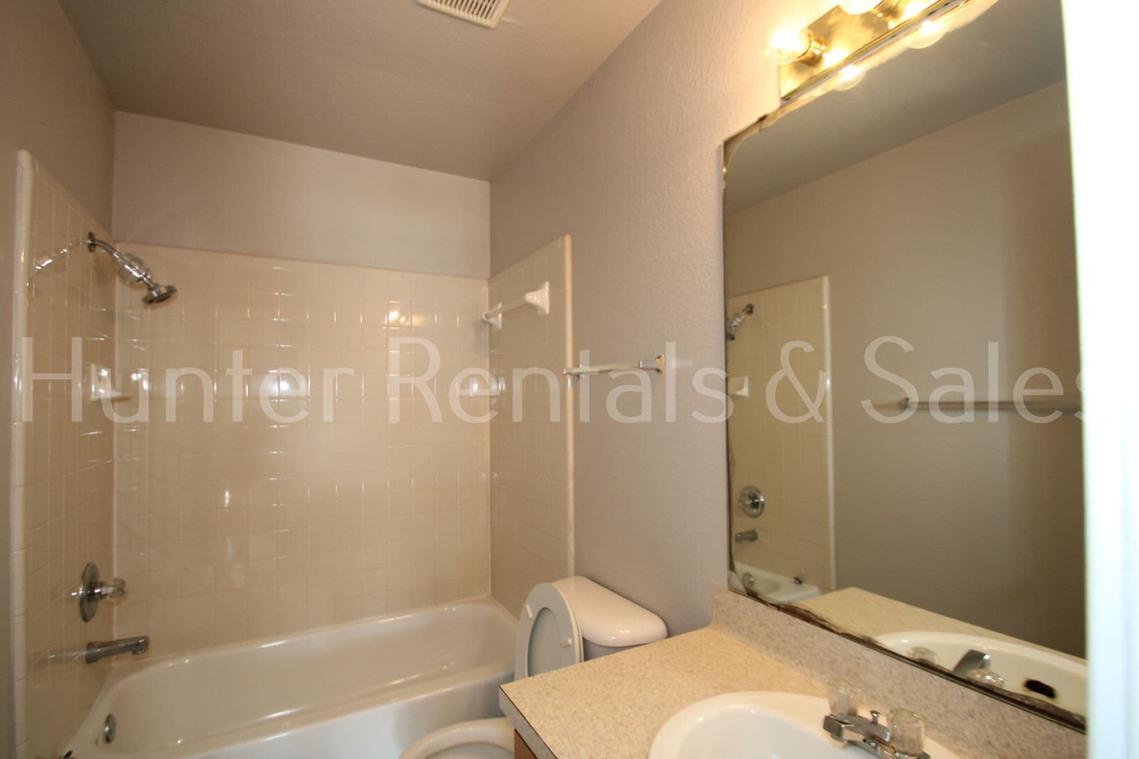 Killeen Townhome: 4301-A Alan Kent Dr