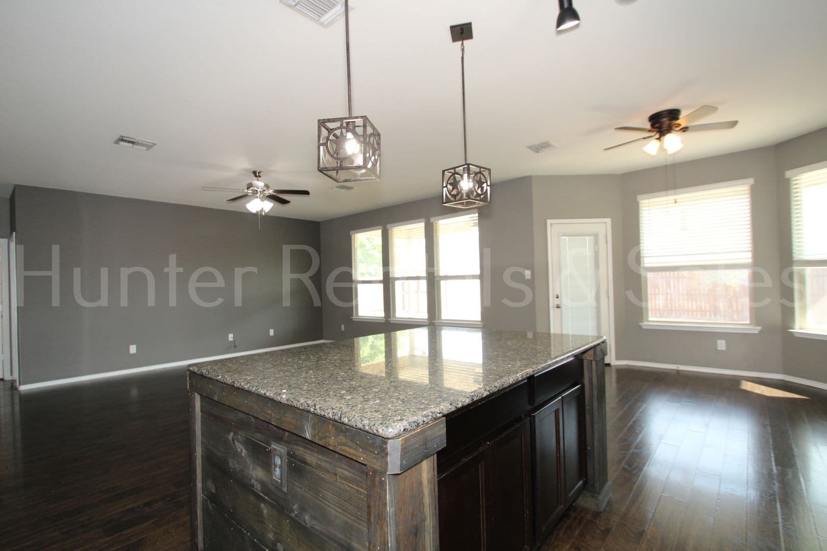 Belton House: 5561 Othello Dr