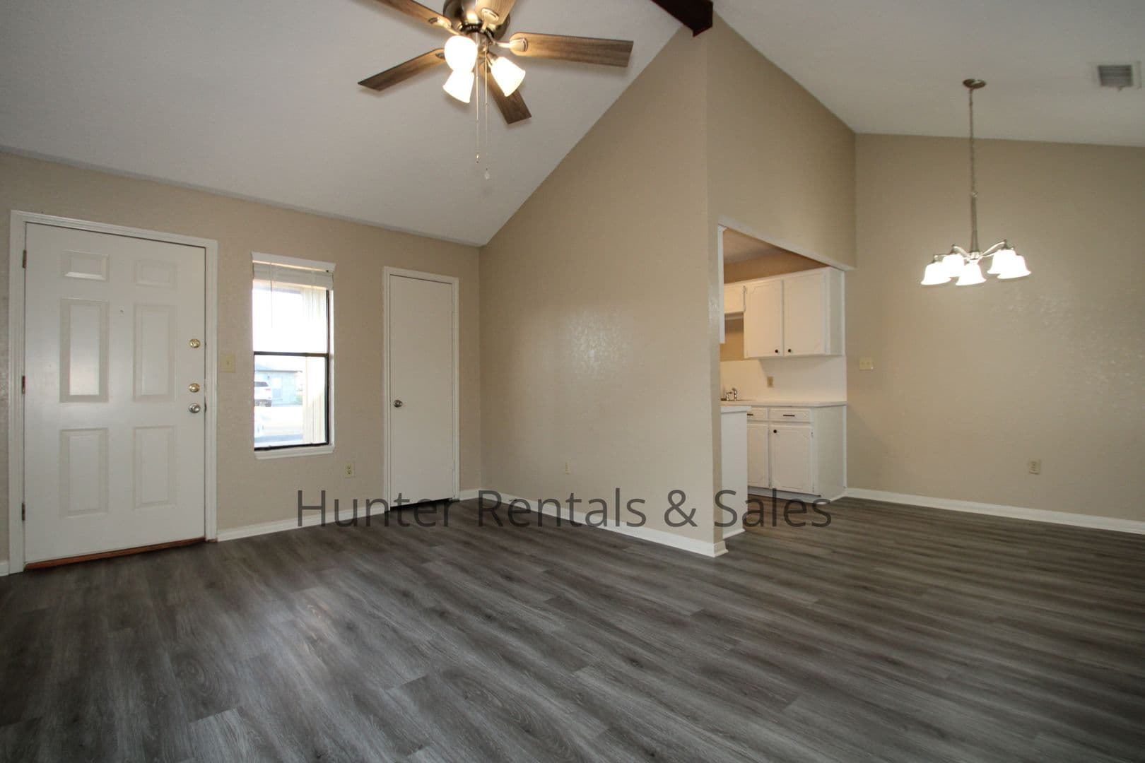 Killeen Multiplex: 1805-B Mona