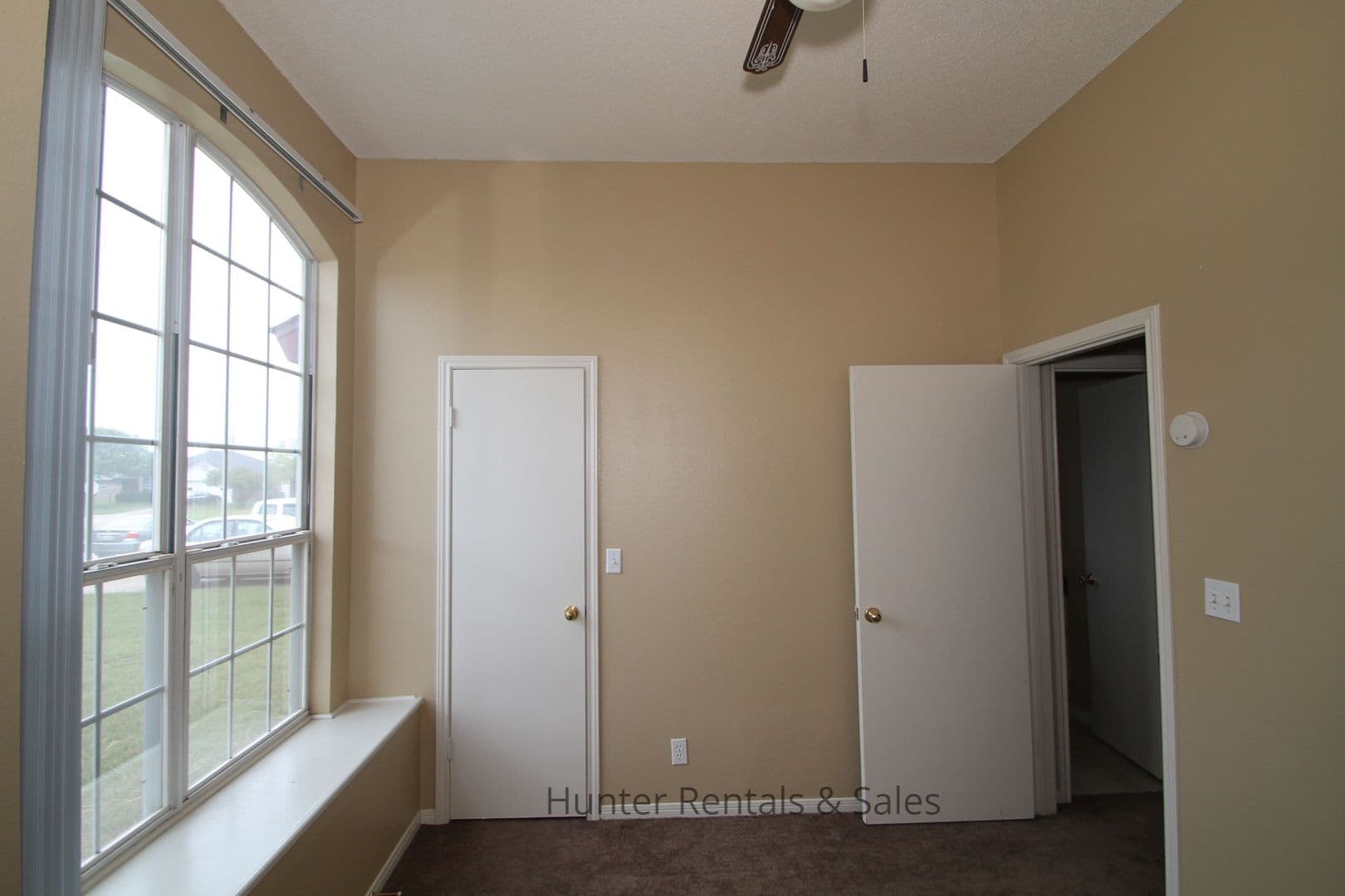 Killeen House: 3613 Christie Dr