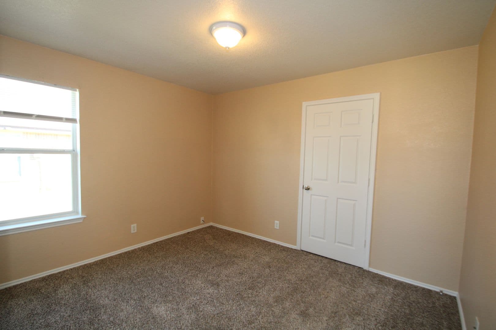 Killeen House: 3905 Bolivar Dr