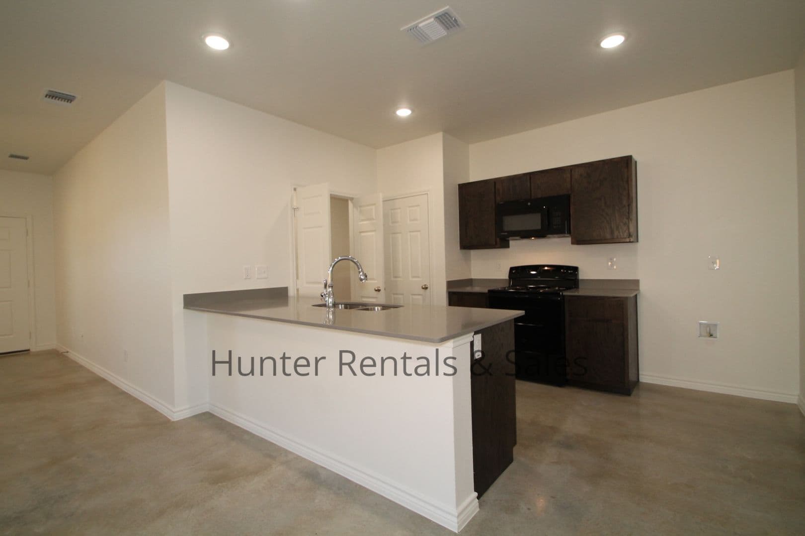 Harker Heights Multiplex: 1810-A Ponca Trace