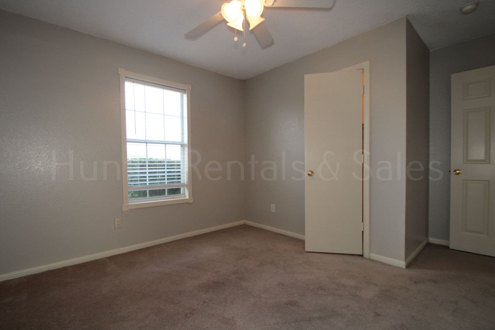 Killeen House: 4200 Matt Ct