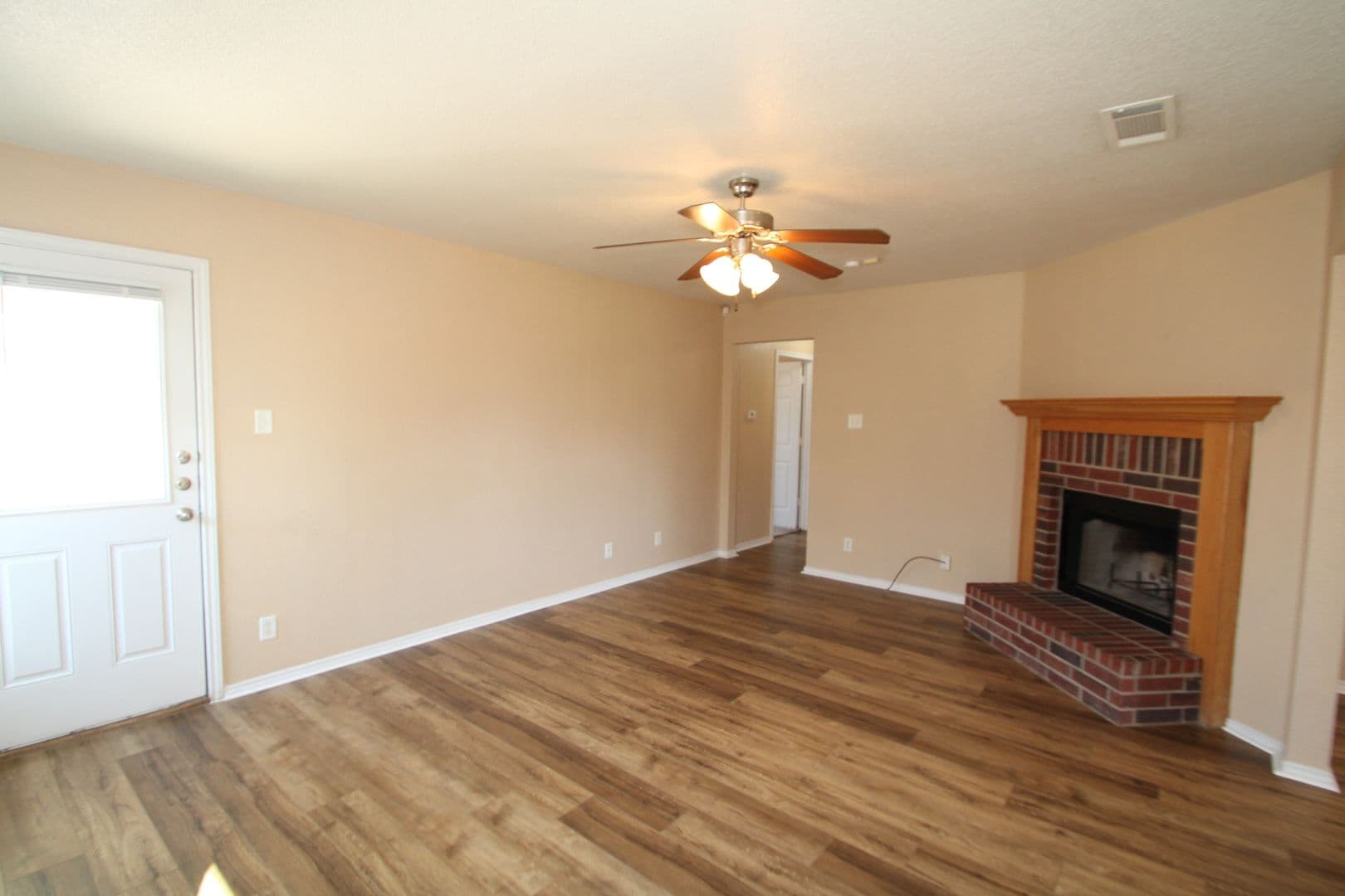 Killeen House: 3905 Bolivar Dr