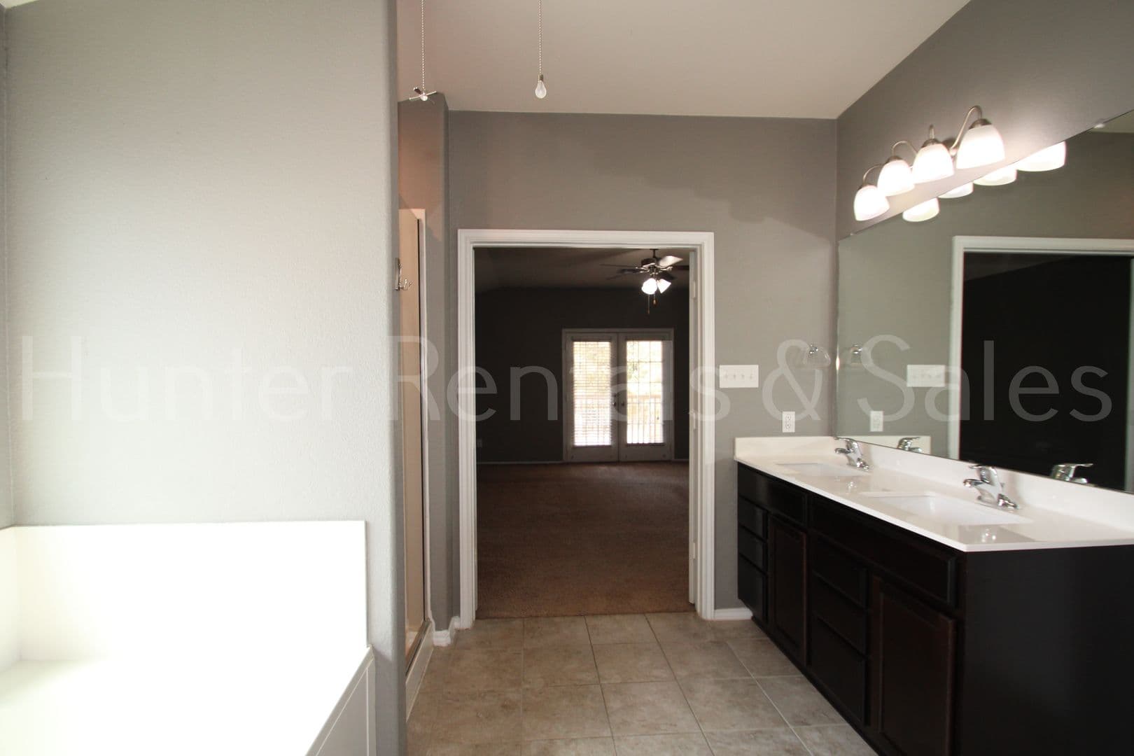 Belton House: 5561 Othello Dr