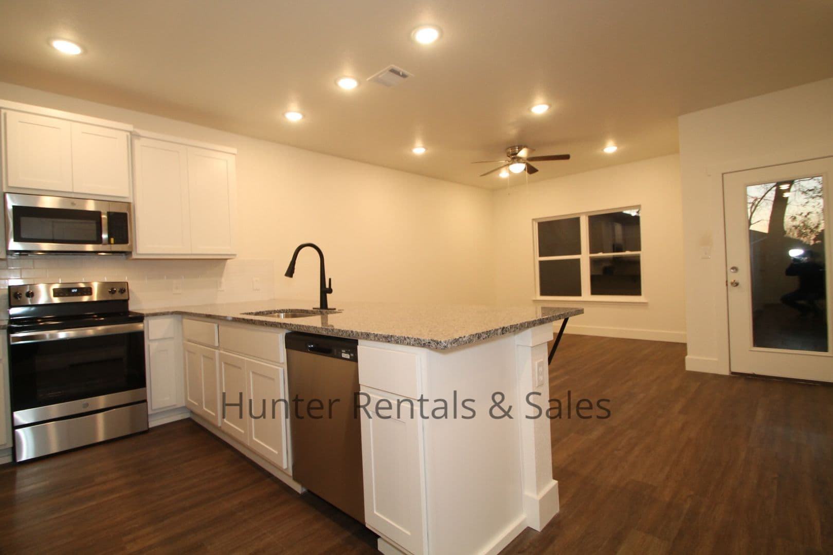 Belton Townhome: 1928 Royal Loop
