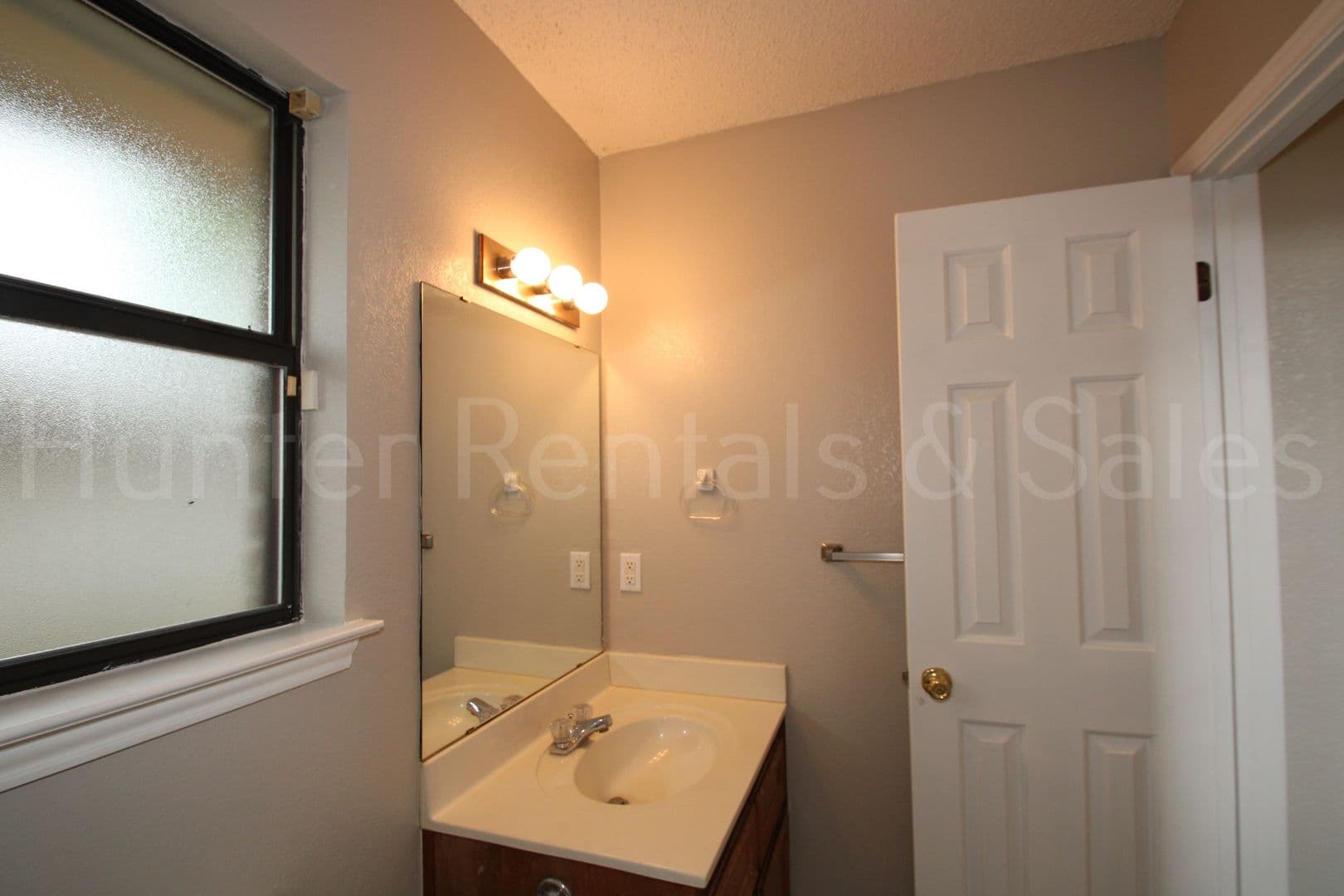 Copperas Cove House: 603 N 21st St