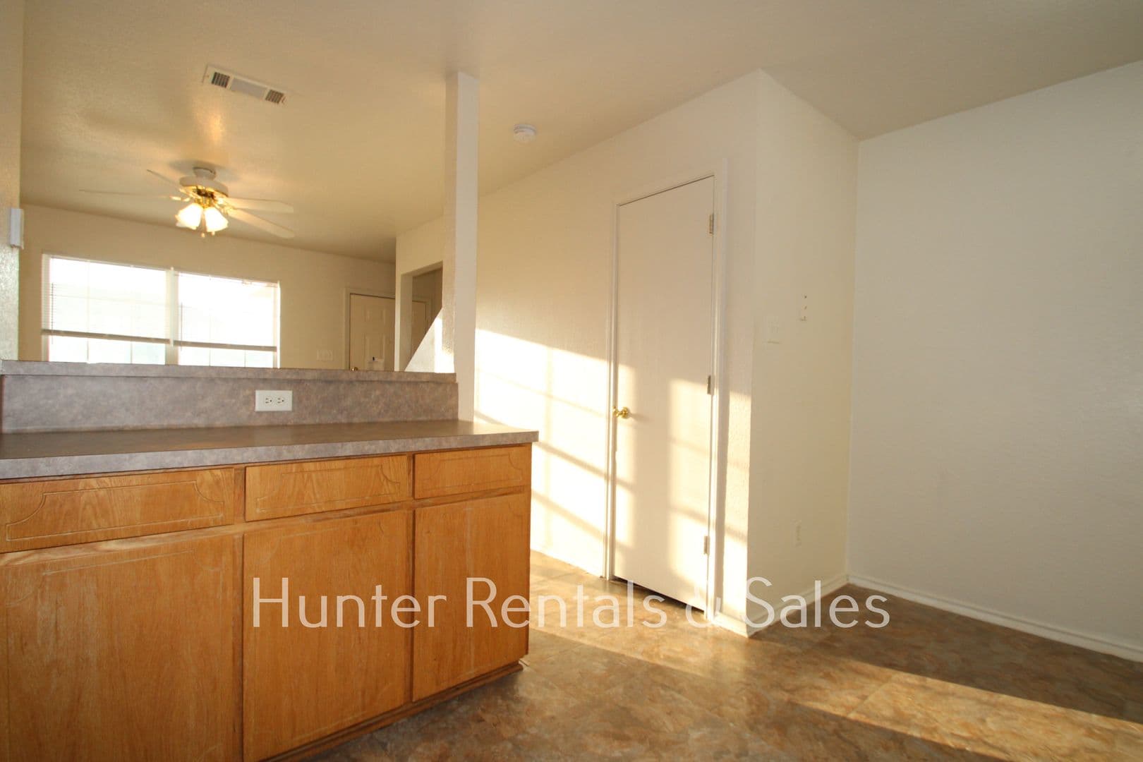 Killeen Townhome: 4401-B Alan Kent Dr