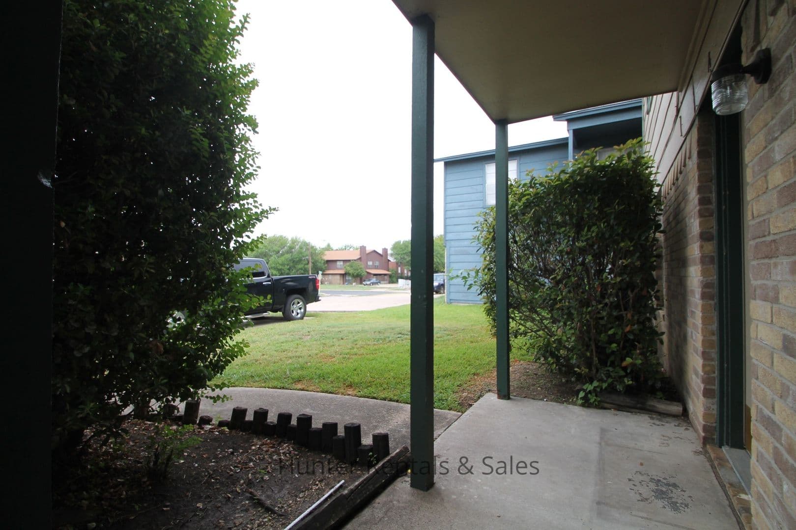 Killeen Apartment: 1604-A Cedarhill Dr