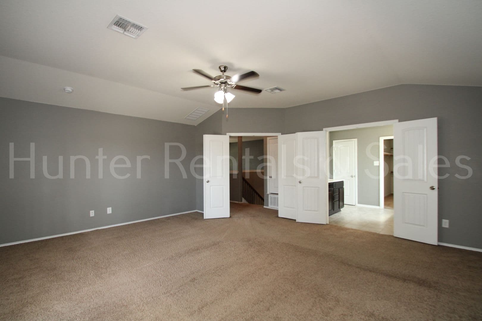 Belton House: 5561 Othello Dr
