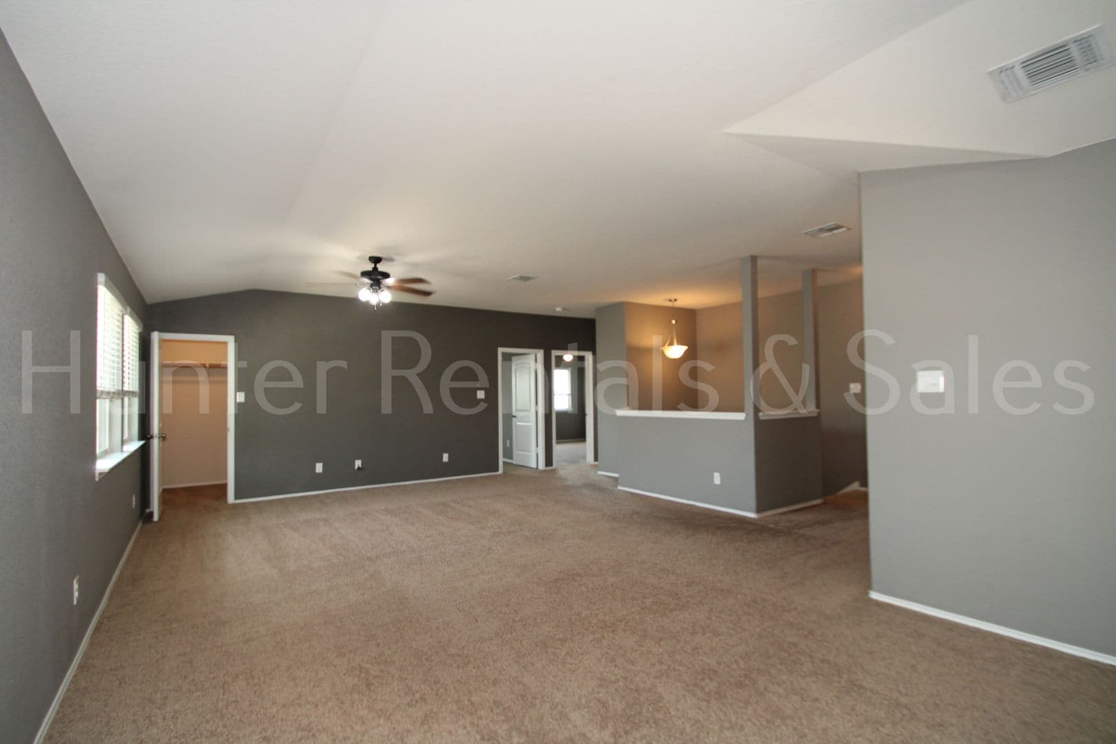 Belton House: 5561 Othello Dr