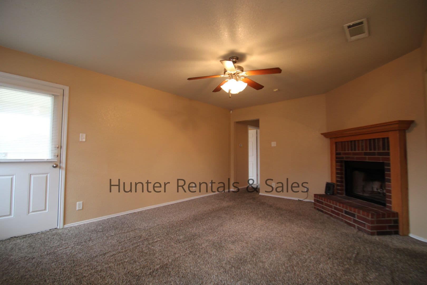 Killeen House: 3905 Bolivar Dr