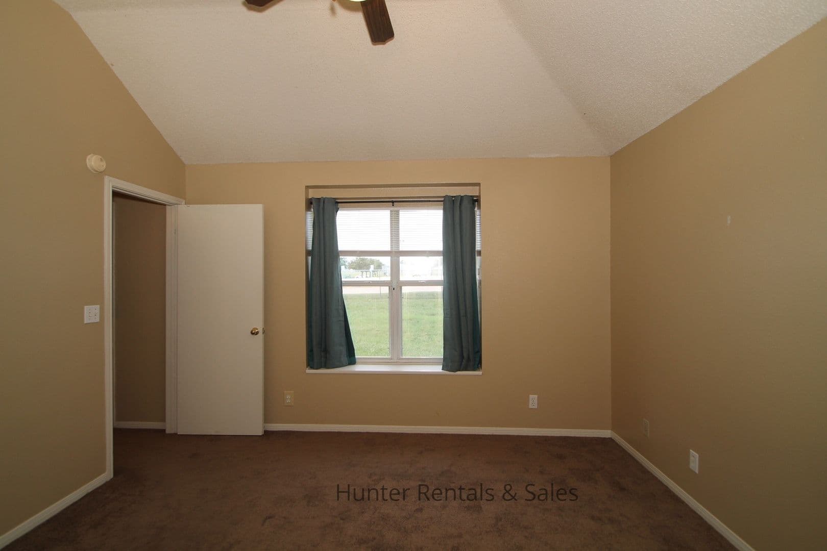 Killeen House: 3613 Christie Dr