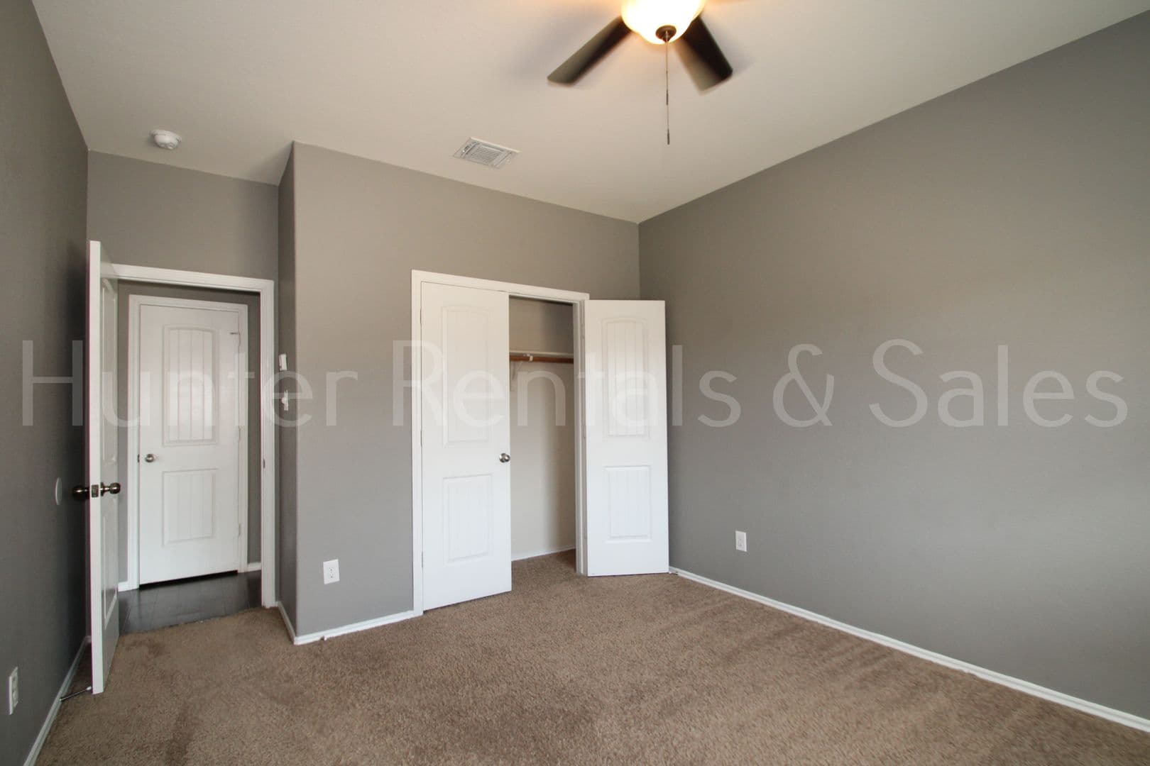 Belton House: 5561 Othello Dr