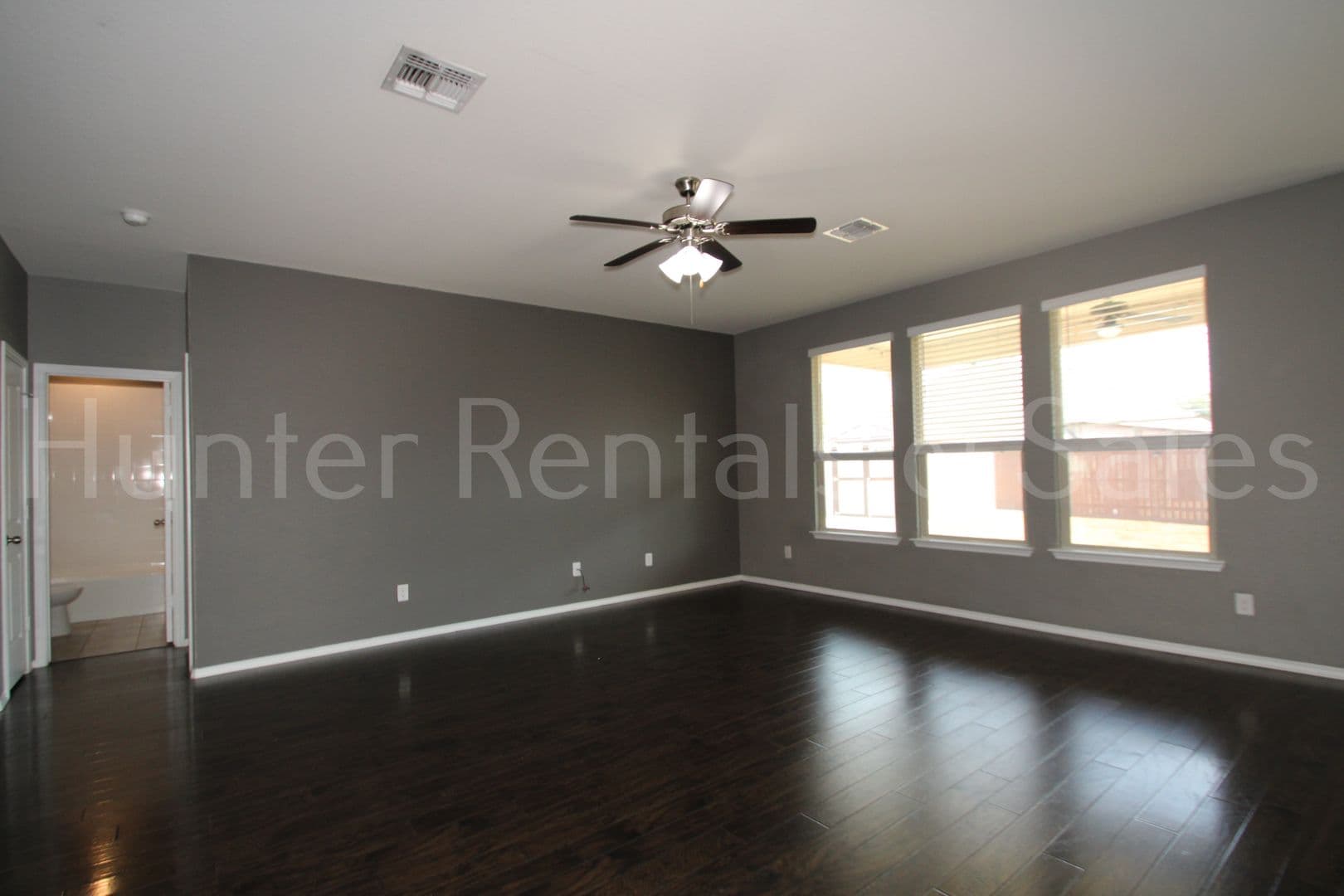Belton House: 5561 Othello Dr