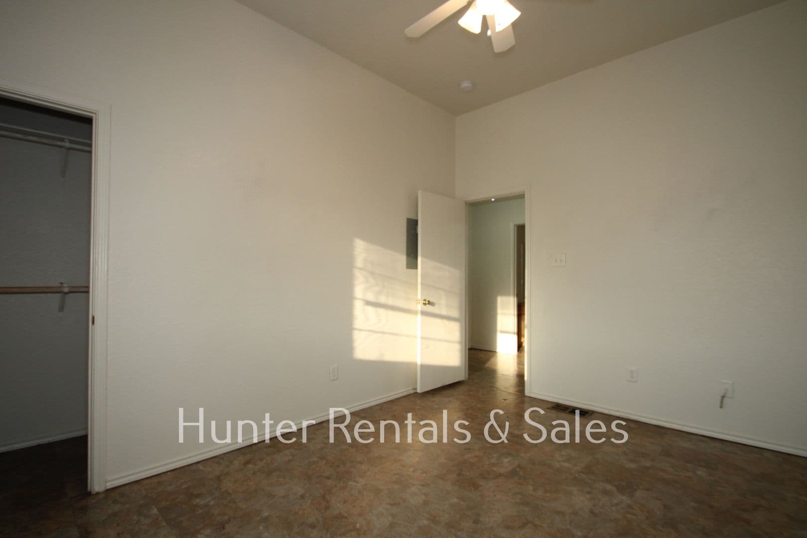 Killeen Townhome: 4401-B Alan Kent Dr
