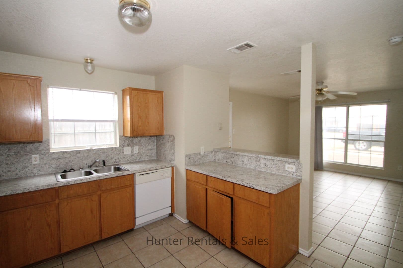 Killeen Townhome: 4504-D Jeff Scott Dr