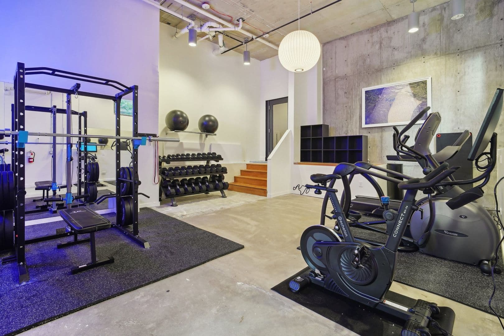 Seattle Apartment: 1430 Summit Avenue