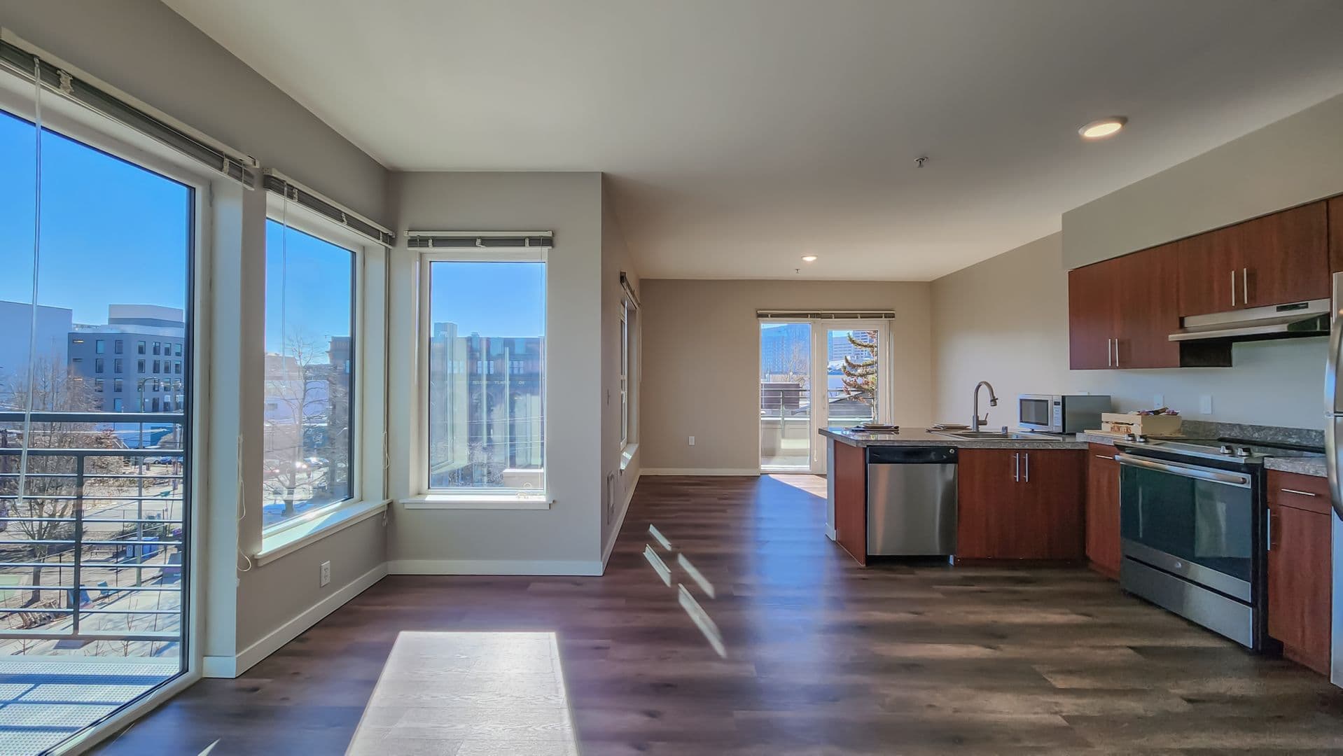 Seattle Apartment: 1641 Nagle Pl