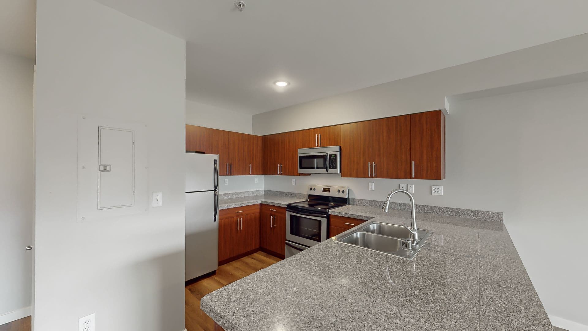 Seattle Apartment: 1641 Nagle Pl