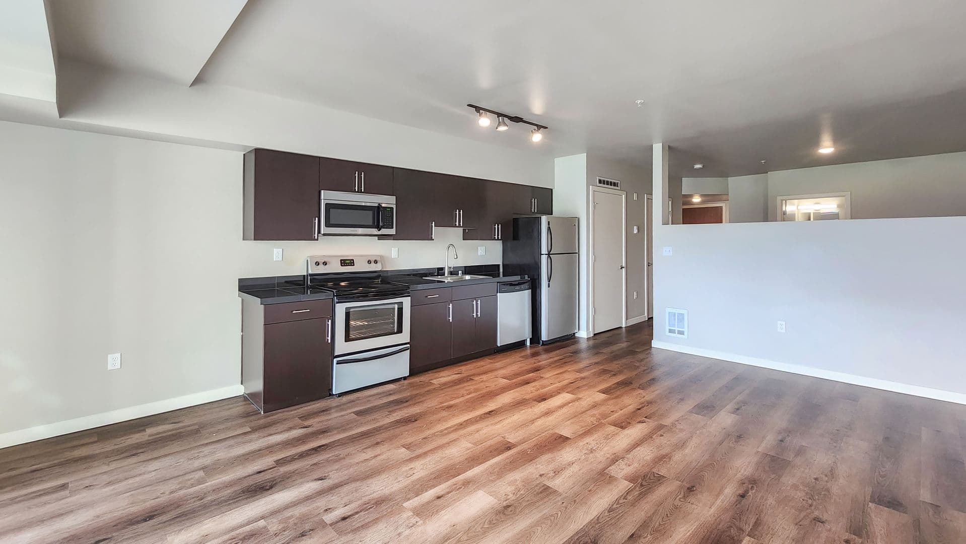 Seattle Apartment: 1641 Nagle Pl