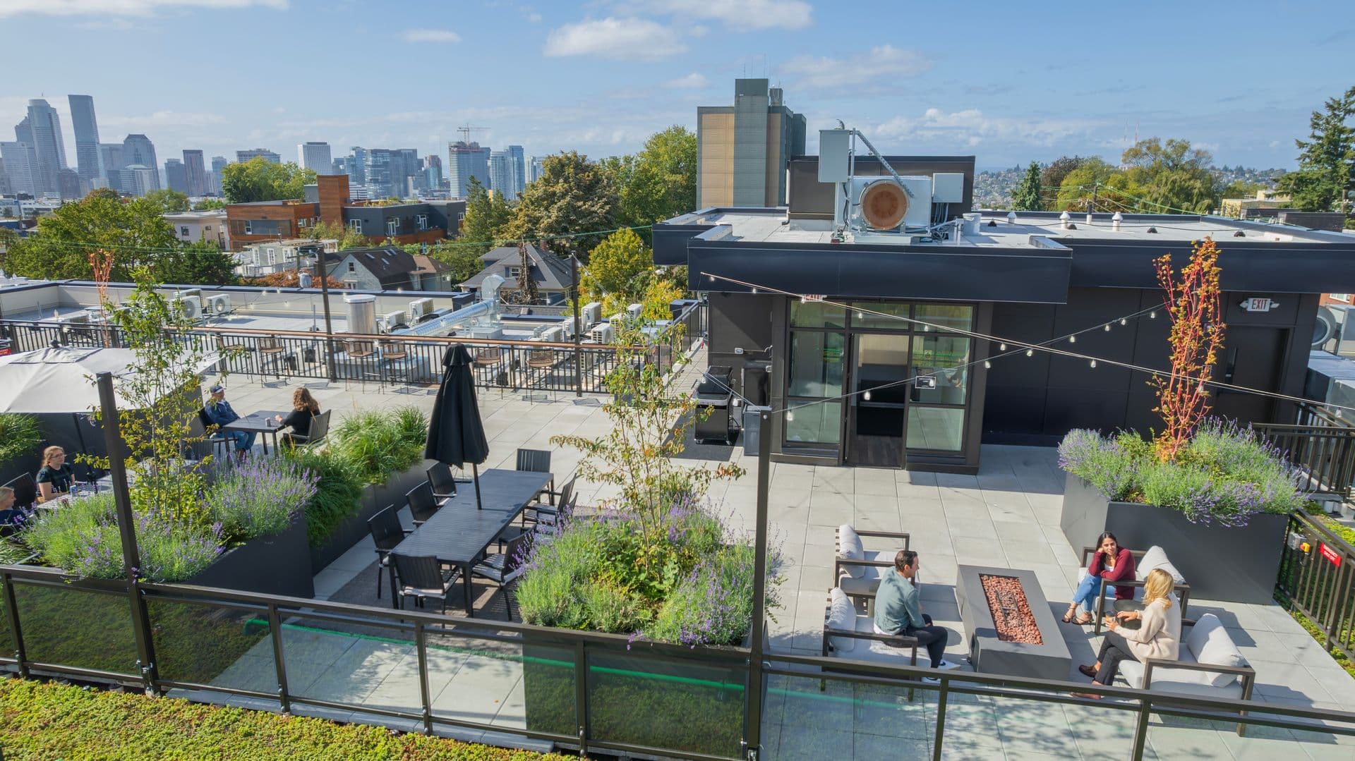 Seattle Apartment: 555 15th AVE E