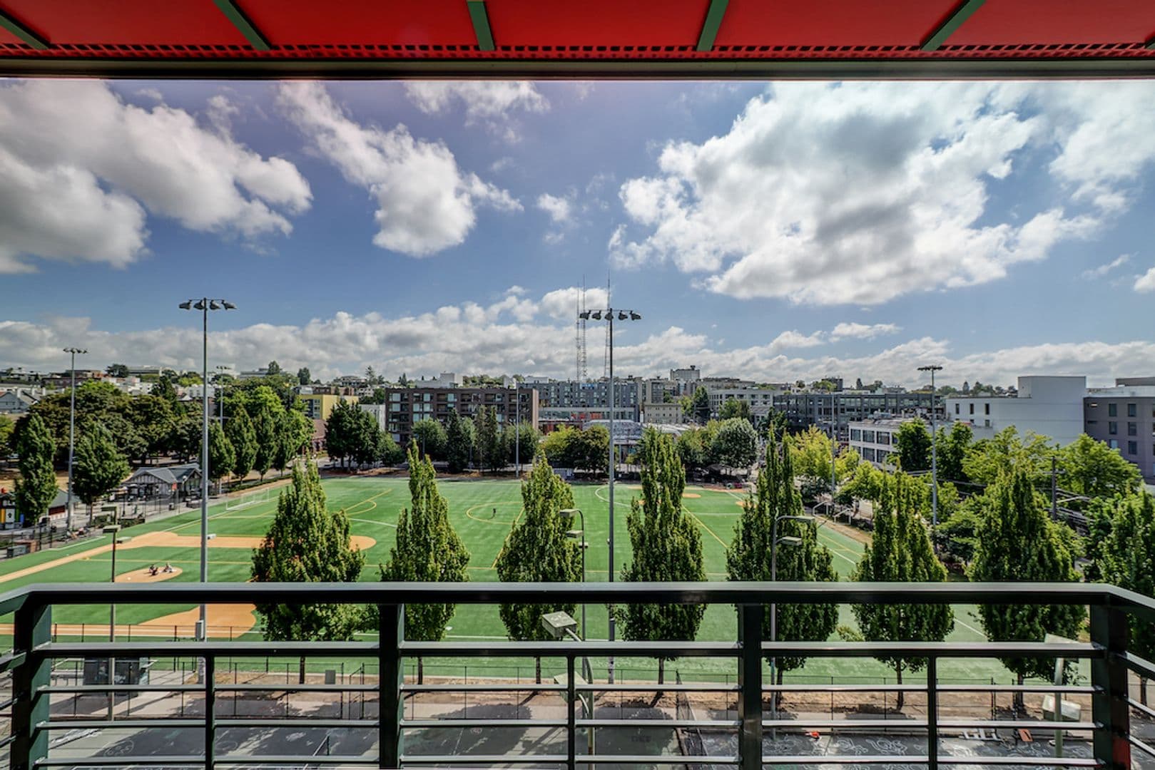 Seattle Apartment: 1641 Nagle Pl