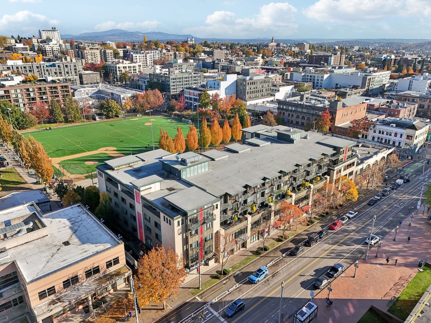 Seattle Apartment: 1641 Nagle Pl