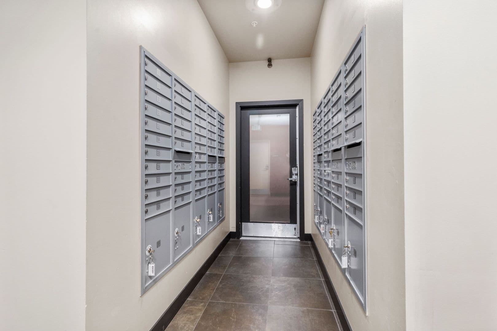 Seattle Apartment: 1641 Nagle Pl