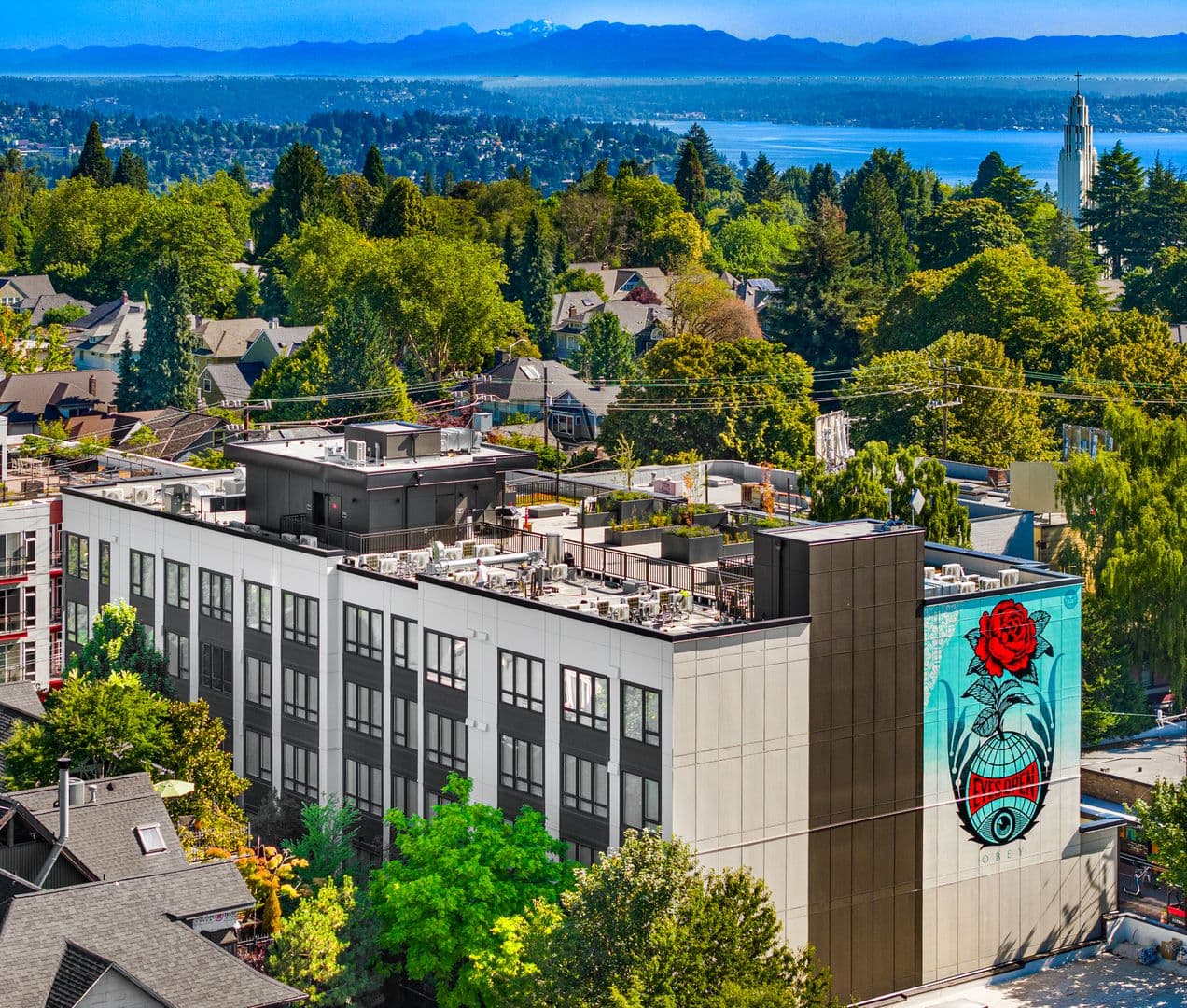 Seattle Apartment: 555 15th AVE E