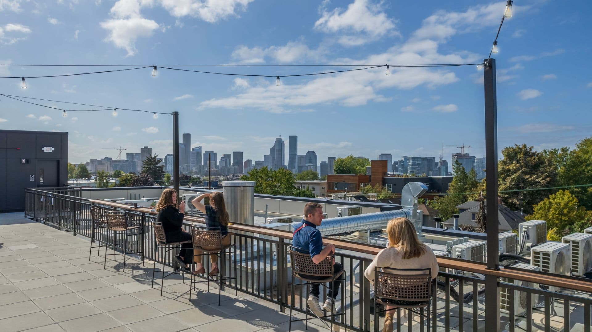 Seattle Apartment: 555 15th AVE E