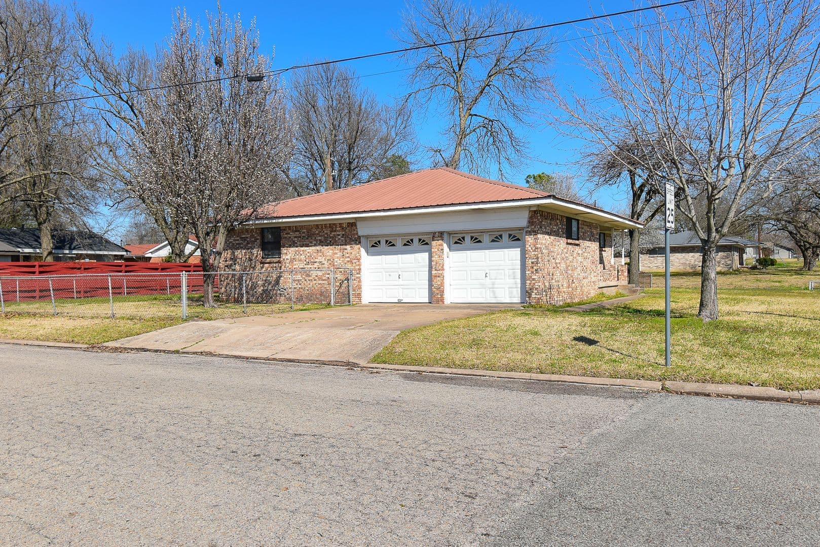 Commerce House: 1806 Culver Street