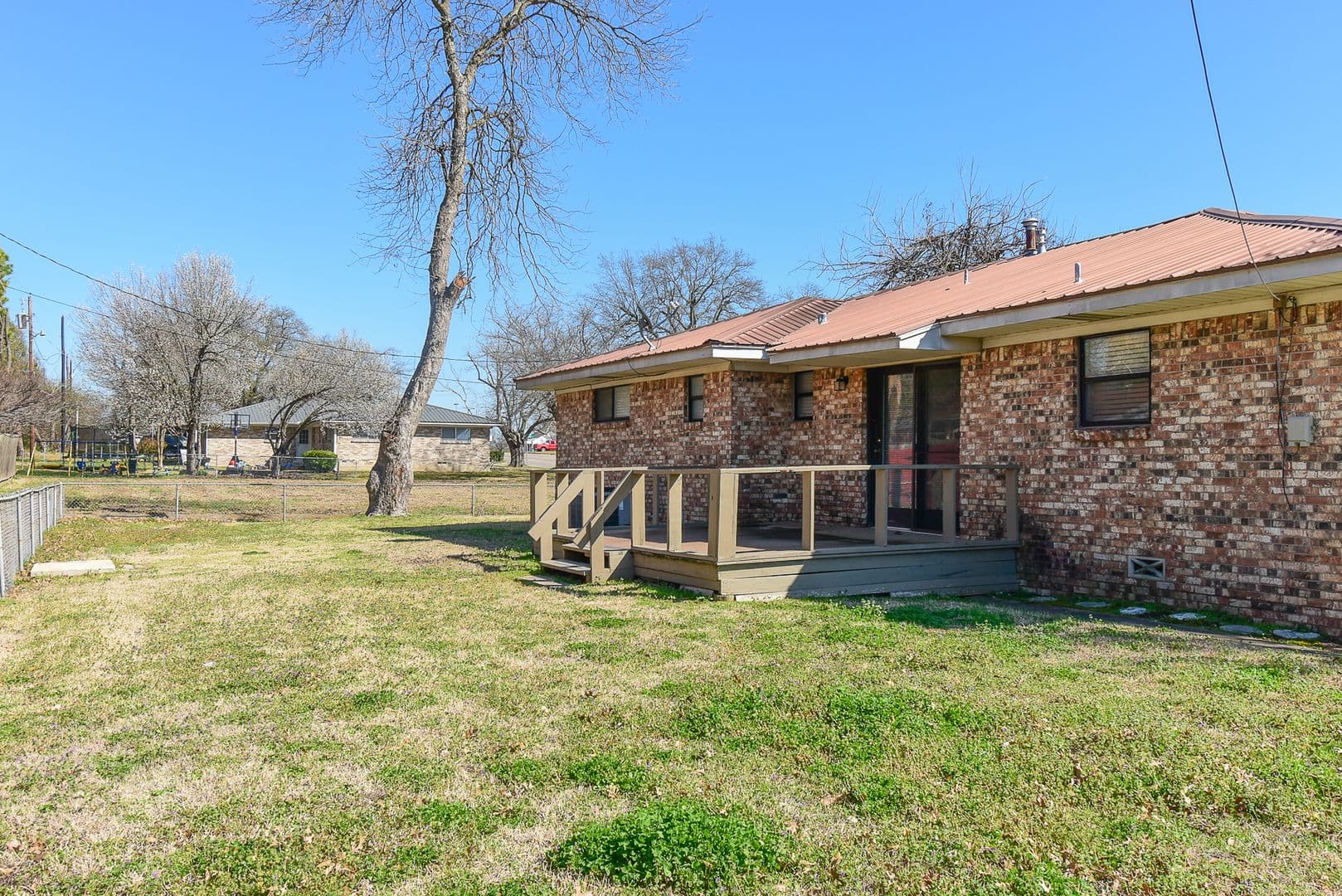 Commerce House: 1806 Culver Street