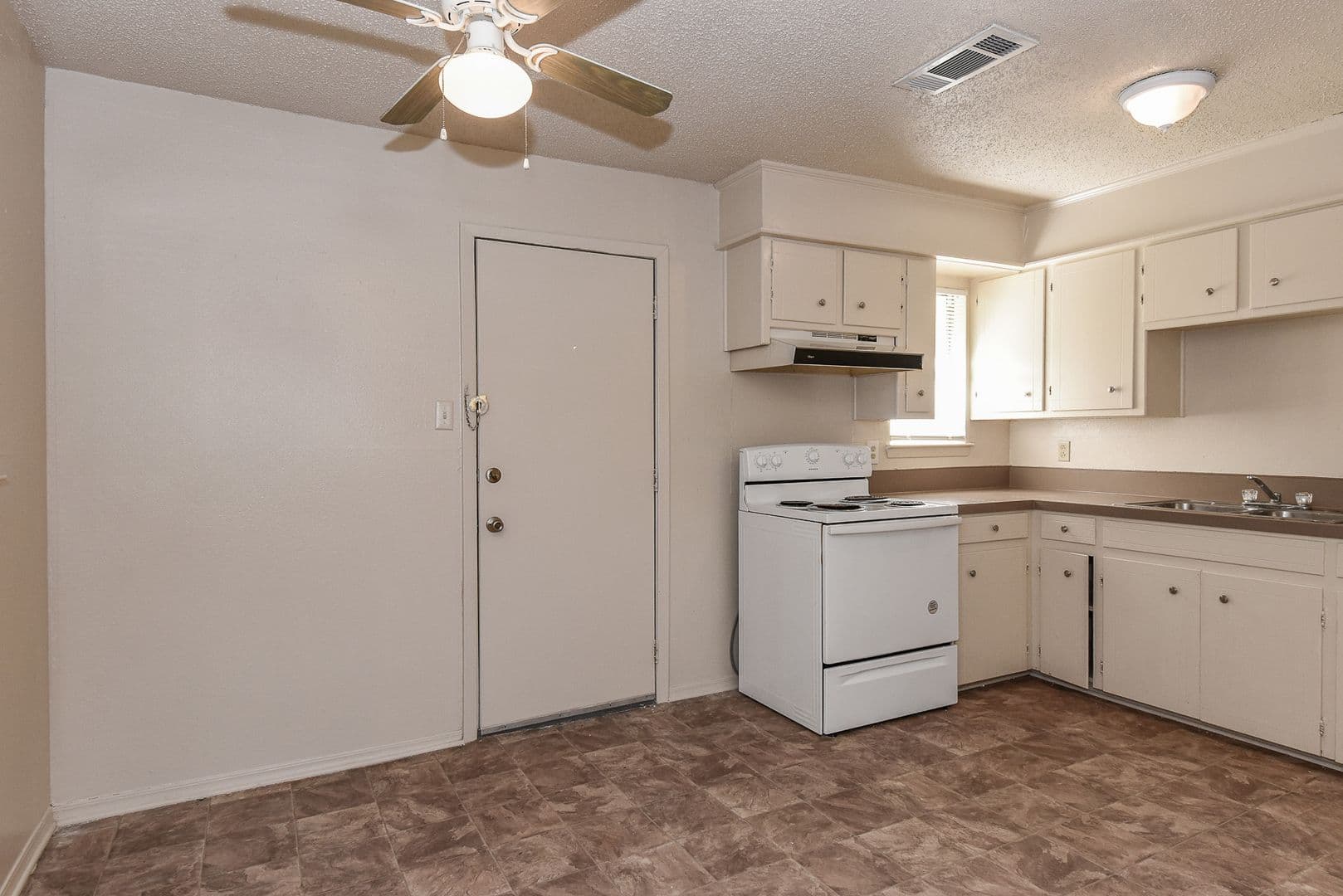 Greenville House: 3307 Maple