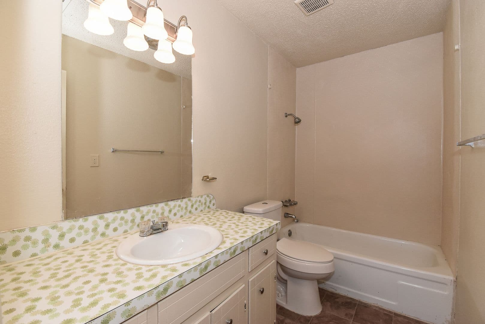 Greenville House: 3307 Maple
