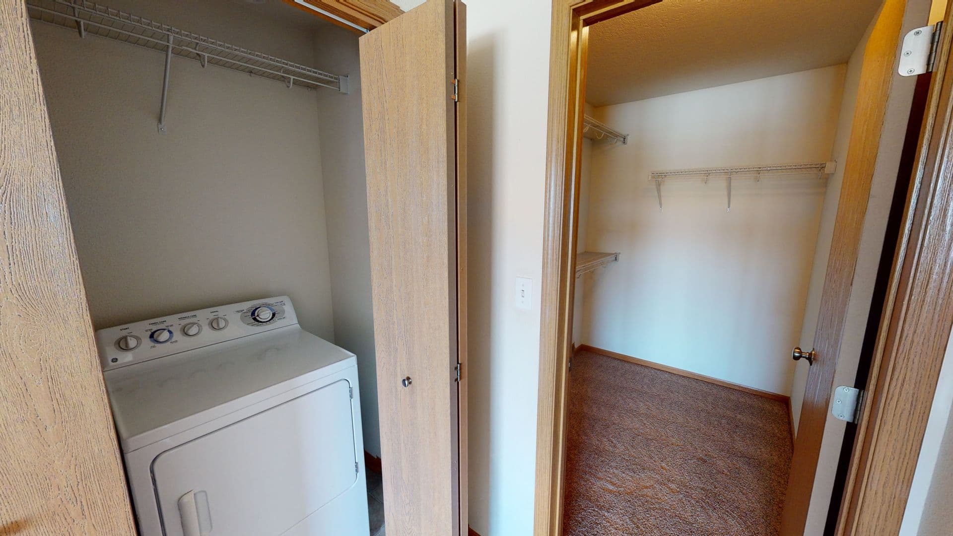 Ames Apartment: 1428 Walton