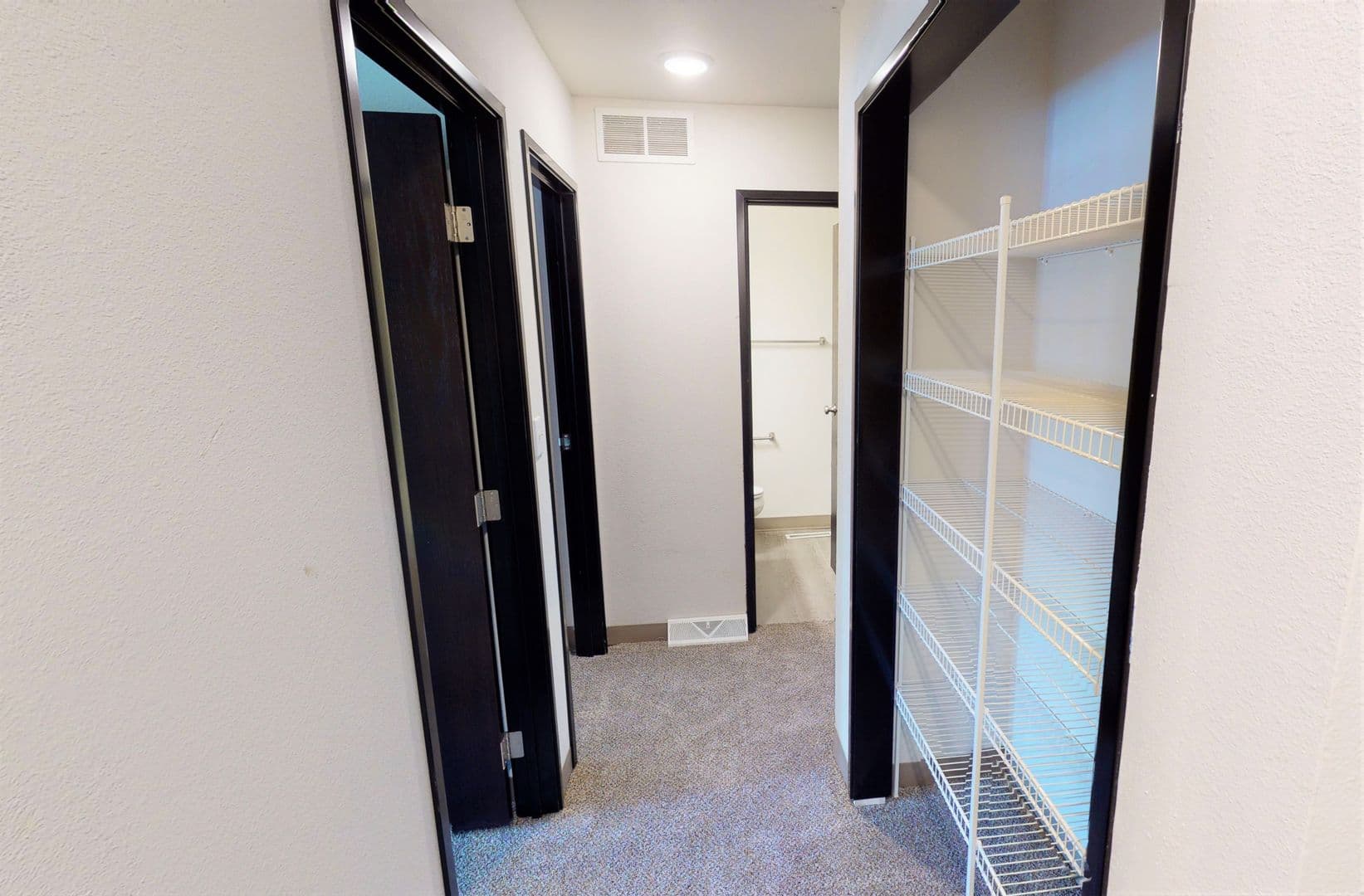 Ames Apartment: 214 S. Hyland