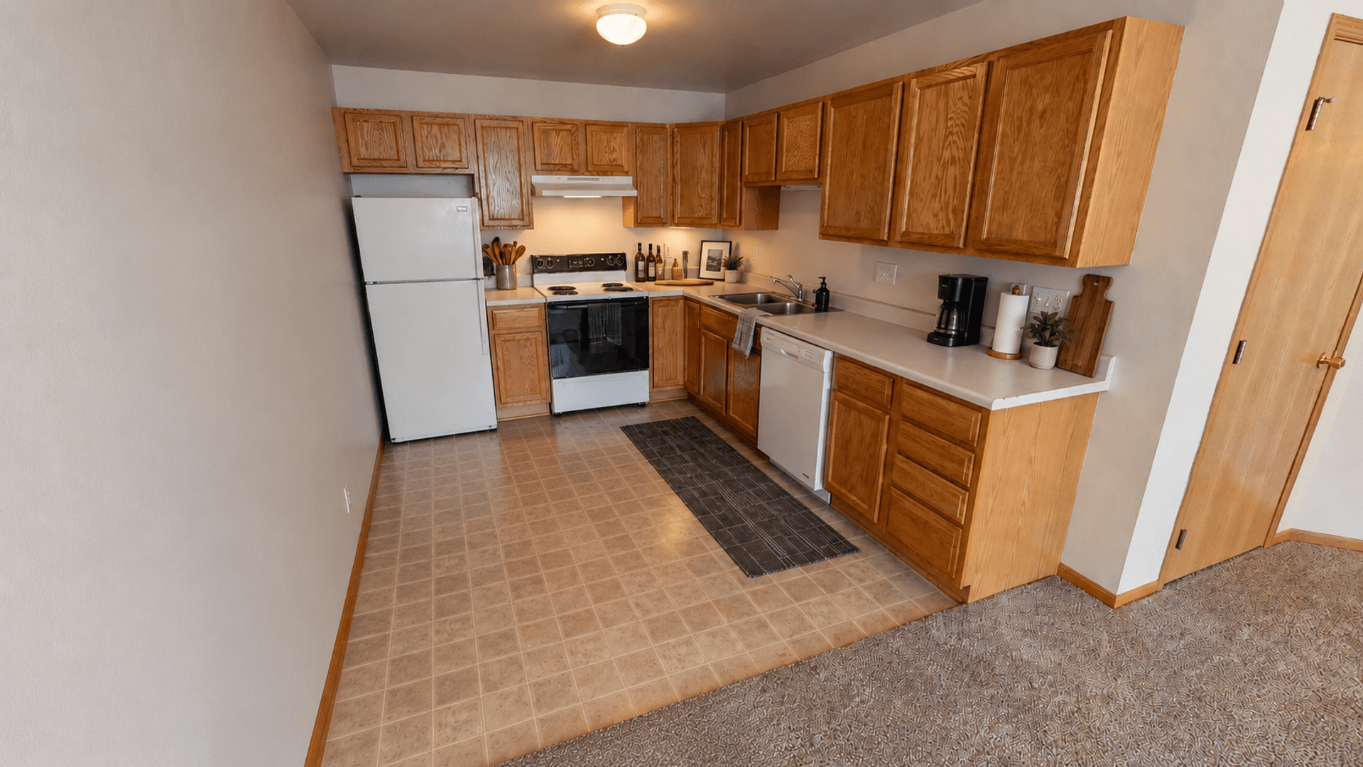 Ames Apartment: 101 N. Hyland