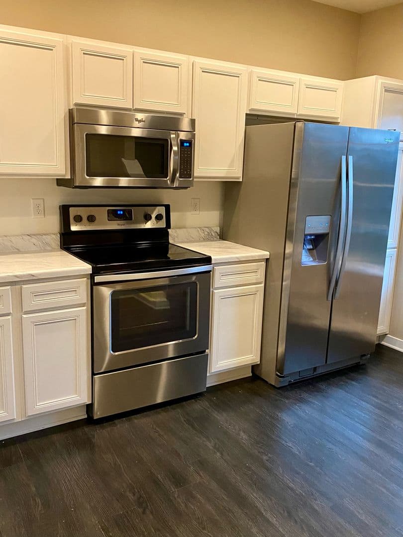 Ankeny House: 4503 NE McDougal Lane