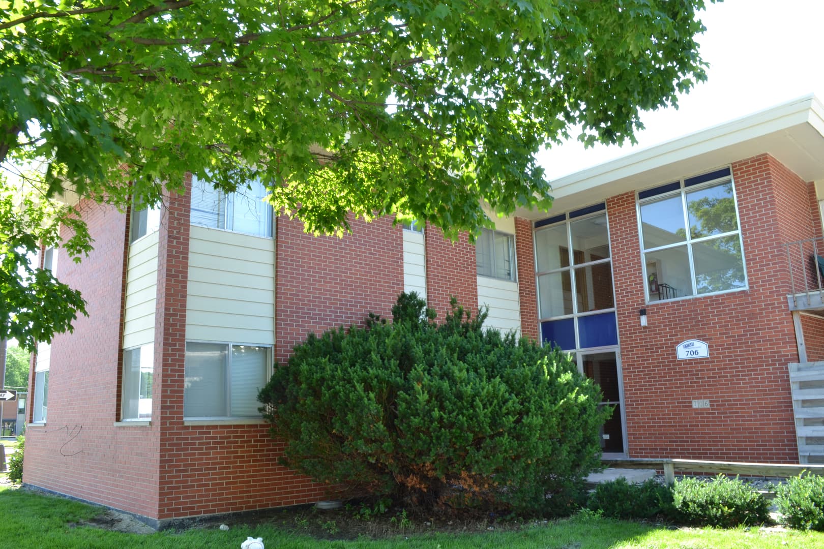 Ames Apartment: 706 24th