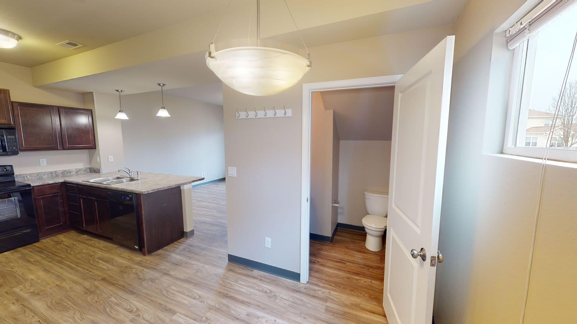 Ankeny House: 4516 NE Milligan Lane