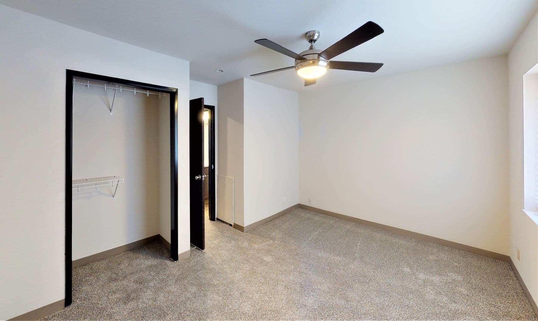 Ames Apartment: 214 S. Hyland