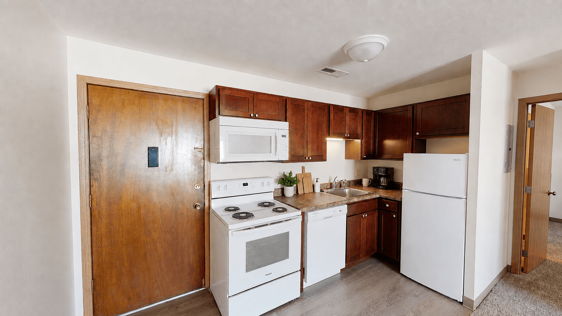 Ames Apartment: 137 N. Hyland