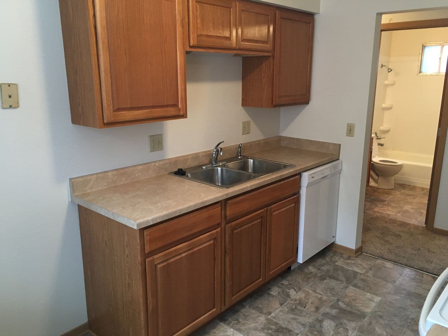 Ames Apartment: 706 24th