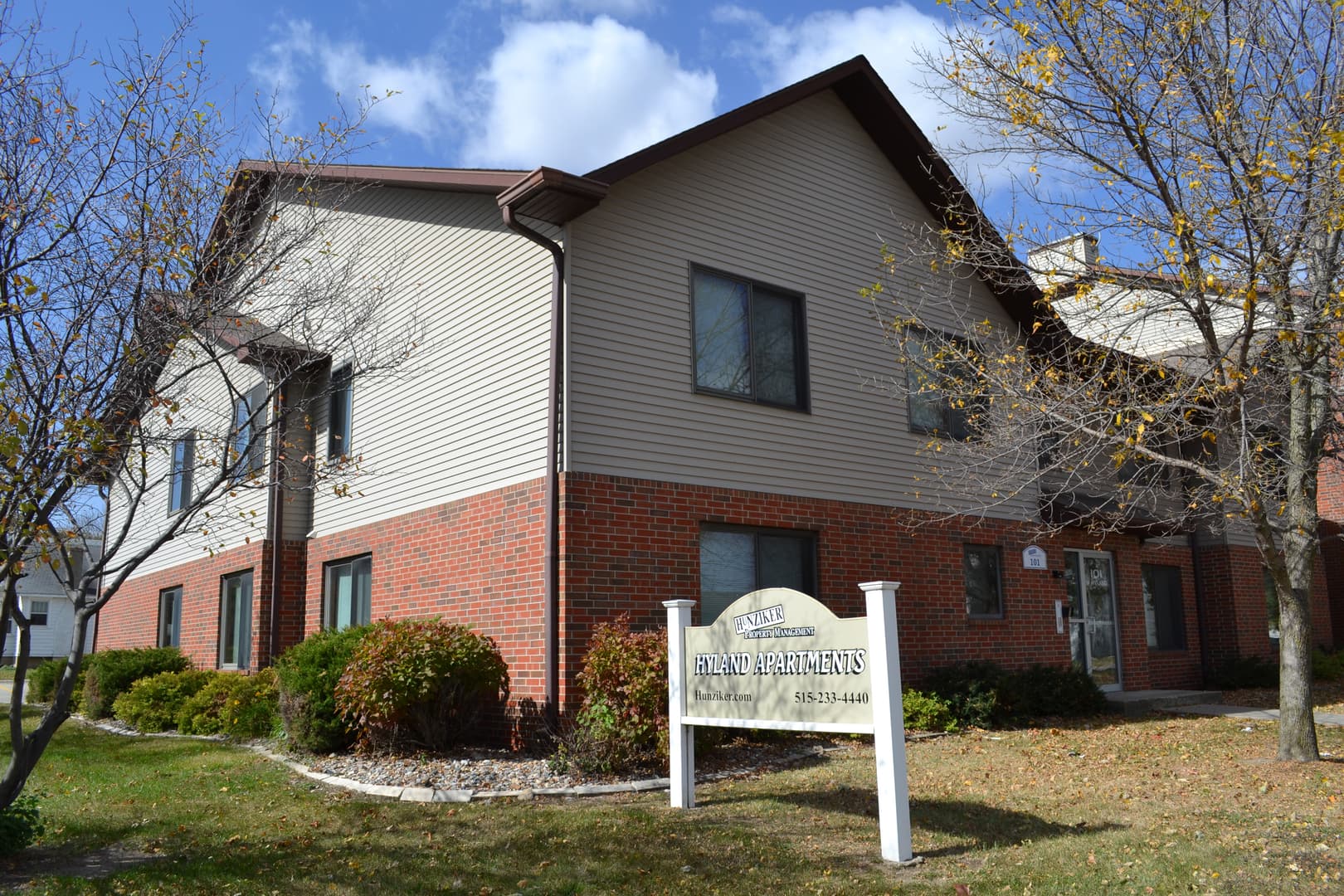 Ames Apartment: 101 N. Hyland